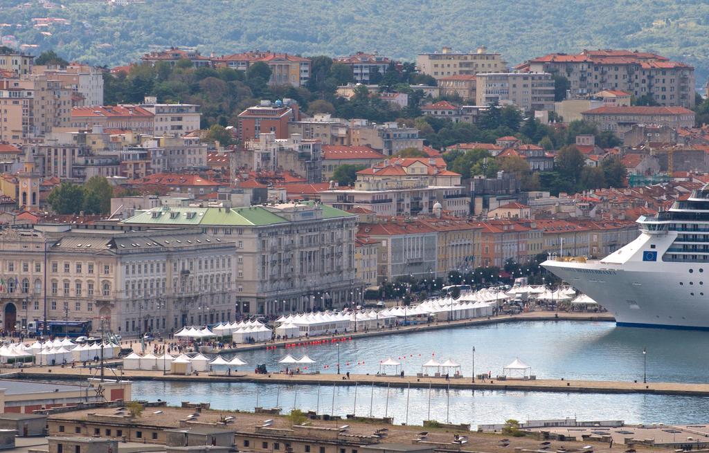 SeaТриест Номер фото